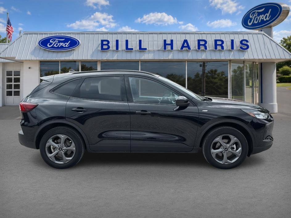 Used 2025 Ford Escape ST-Line Select AWD/4WD image 6