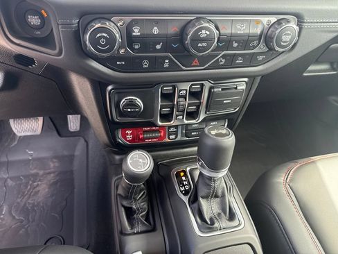 New 2026 Jeep Wrangler Unlimited Rubicon w/ Dual Top Group AWD/4WD image 13