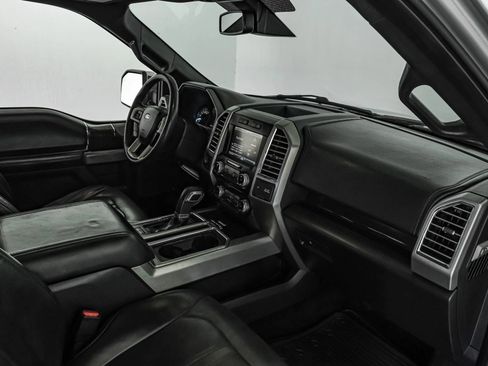 Used 2015 Ford F150 Platinum w/ Equipment Group 701A Luxury AWD/4WD image 12