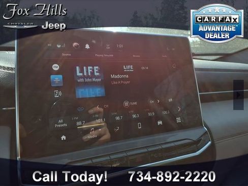 Used 2023 Jeep Compass Limited AWD/4WD image 20