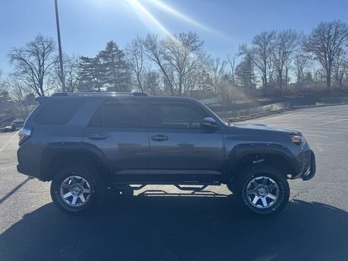 Used 2015 Toyota 4Runner Trail Premium image 13