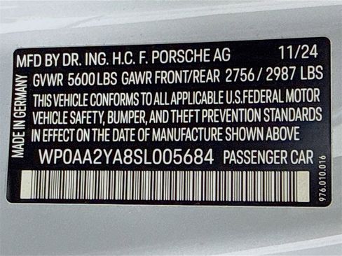 Certified 2025 Porsche Panamera 4 image 36