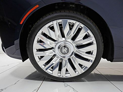 Used 2025 Rolls-Royce Ghost AWD/4WD image 57