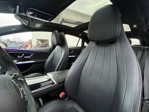 Used 2023 Mercedes-Benz EQE 500 4MATIC Sedan image 11