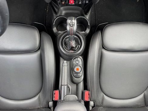 Used 2019 MINI Cooper S w/ Premium Package image 25