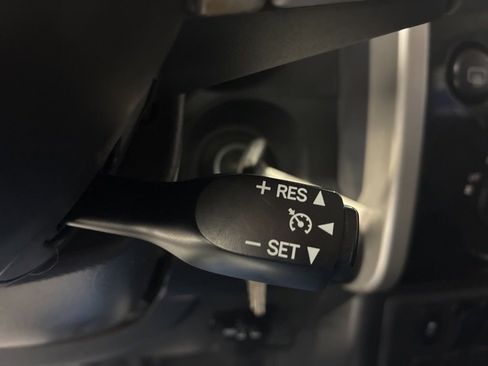 Used 2014 Toyota FJ Cruiser 4WD w/ Convenience Package image 17