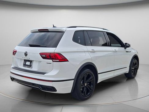Certified 2024 Volkswagen Tiguan SE R-Line AWD/4WD image 6