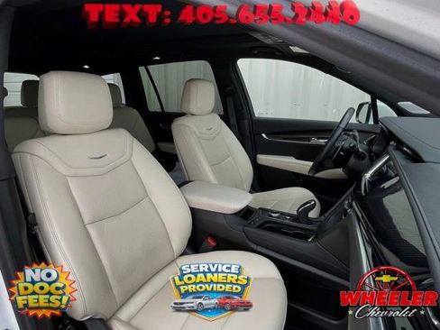 Used 2023 Cadillac XT6 Sport w/ Technology Package AWD/4WD image 12