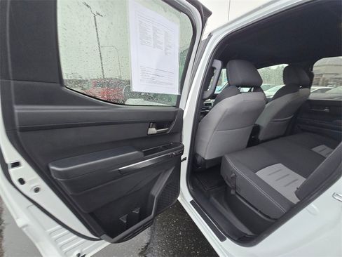 Used 2024 Toyota Tacoma TRD Off-Road image 10