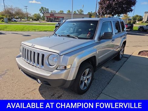 Used 2016 Jeep Patriot High Altitude AWD/4WD image 7