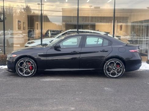 New 2025 Alfa Romeo Giulia AWD image 3
