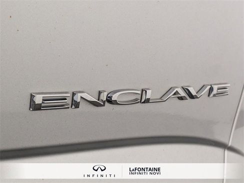 Used 2018 Buick Enclave Essence image 10