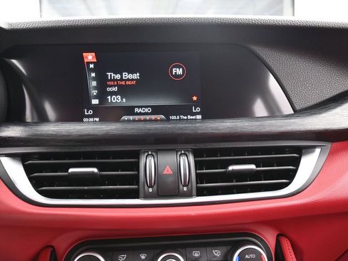 Used 2019 Alfa Romeo Stelvio w/ Nero Edizione image 21