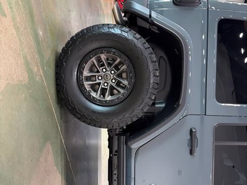 Used 2025 Jeep Wrangler Unlimited Rubicon 392 image 9