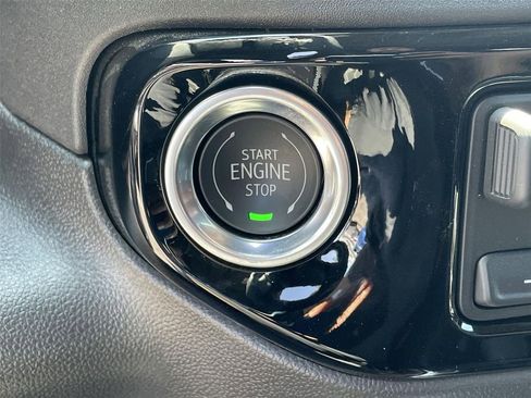 Used 2025 Chevrolet Silverado 1500 LT Trail Boss w/ Convenience Package II image 19