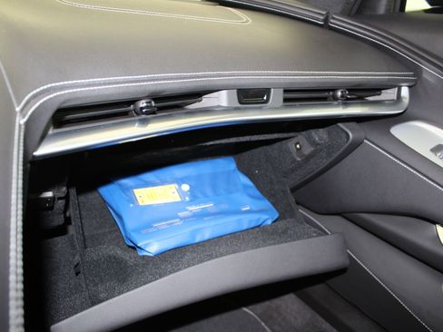 Used 2023 Chevrolet Corvette Stingray Preferred Cpe w/ 2LT image 20