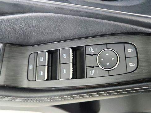 Certified 2025 Nissan Rogue Platinum AWD/4WD image 17