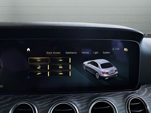 Used 2022 Mercedes-Benz E 350 4MATIC Sedan w/ Driver Assistance Package image 47