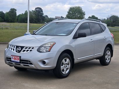 Used 2014 Nissan Rogue S w/ Convenience Package