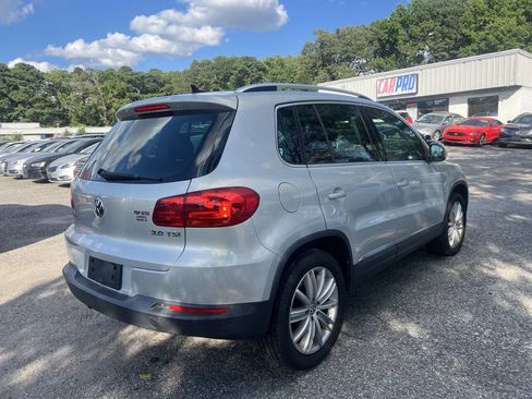 Used 2012 Volkswagen Tiguan SE image 7
