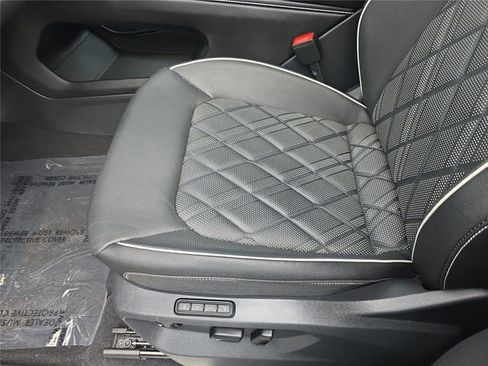 Used 2025 Volkswagen Atlas SEL Premium R-Line image 20