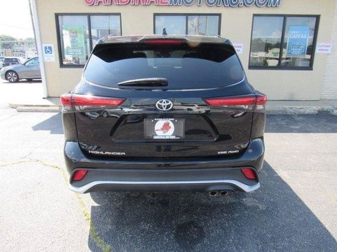 Used 2021 Toyota Highlander XSE AWD/4WD image 4