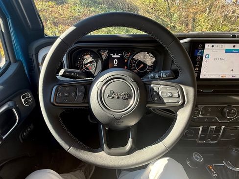 New 2026 Jeep Wrangler Unlimited Sport image 21