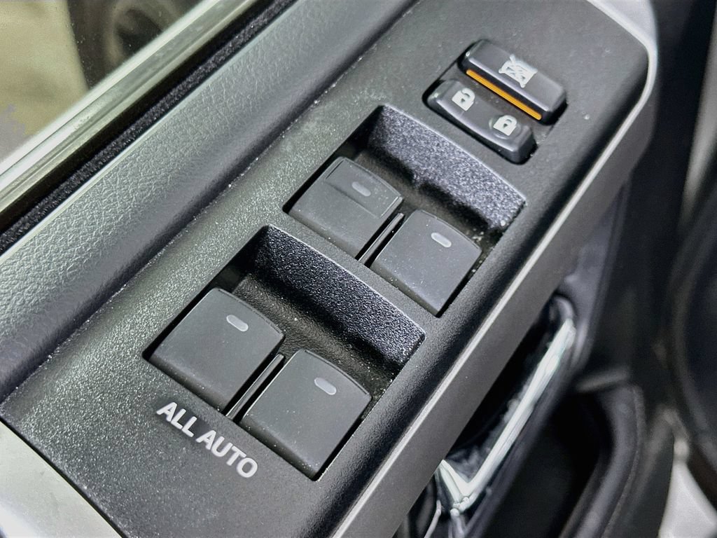 Used 2022 Toyota 4Runner SR5 Premium w/ Moonroof Package RWD image 22