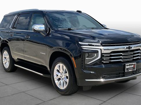 Used 2025 Chevrolet Tahoe Premier RWD image 3