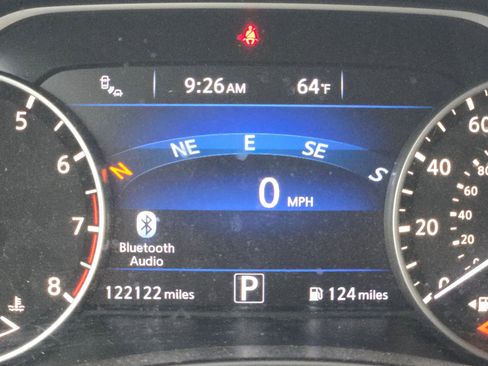 Used 2017 Nissan Murano SL w/ Cargo Package FWD image 10