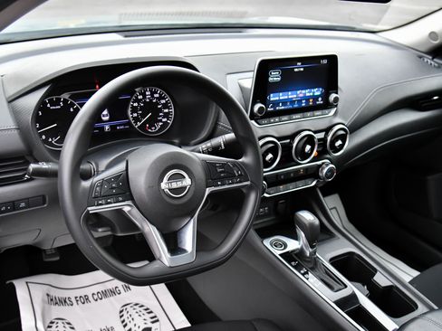 Used 2024 Nissan Sentra SV image 14
