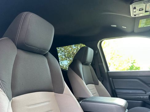 Used 2024 Toyota Tacoma TRD Sport w/ TRD Sport Upgrade Package image 17