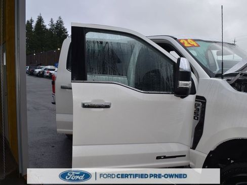 Certified 2024 Ford F350 Platinum image 32