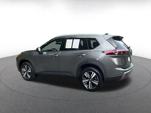 Used 2026 Nissan Rogue SL AWD/4WD image 10