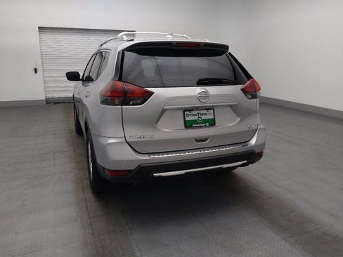 Used 2019 Nissan Rogue SV FWD image 6