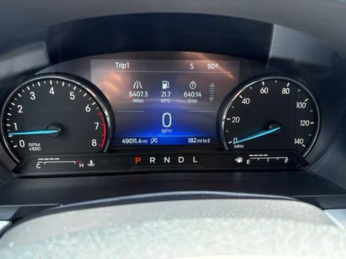 Used 2022 Ford Explorer XLT AWD/4WD image 28