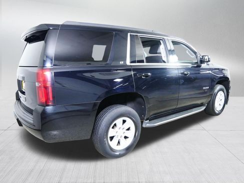 Used 2017 Chevrolet Tahoe LT w/ Luxury Package AWD/4WD image 7
