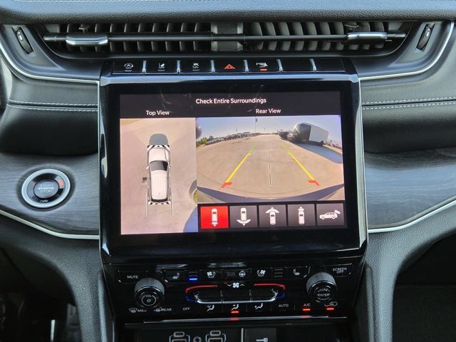 Used 2024 Jeep Grand Cherokee L Limited w/ Luxury Tech Group II AWD/4WD image 18