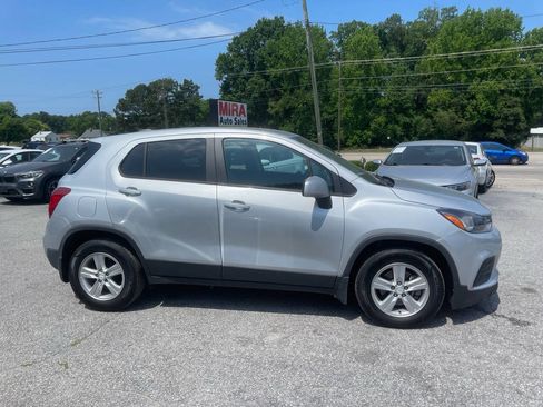 Used 2020 Chevrolet Trax LS w/ Tint and Cruise Package FWD image 6