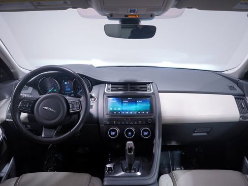 Used 2018 Jaguar E-PACE S image 10