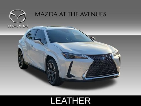 Used 2023 Lexus UX 250h FWD w/ Accessory Package (Z2) image 3
