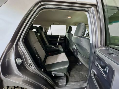 Used 2015 Toyota 4Runner SR5 image 27