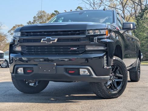 Used 2020 Chevrolet Silverado 1500 LT Trail Boss image 4