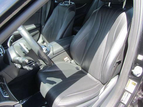 Used 2017 Mercedes-Benz E 300 4MATIC image 18
