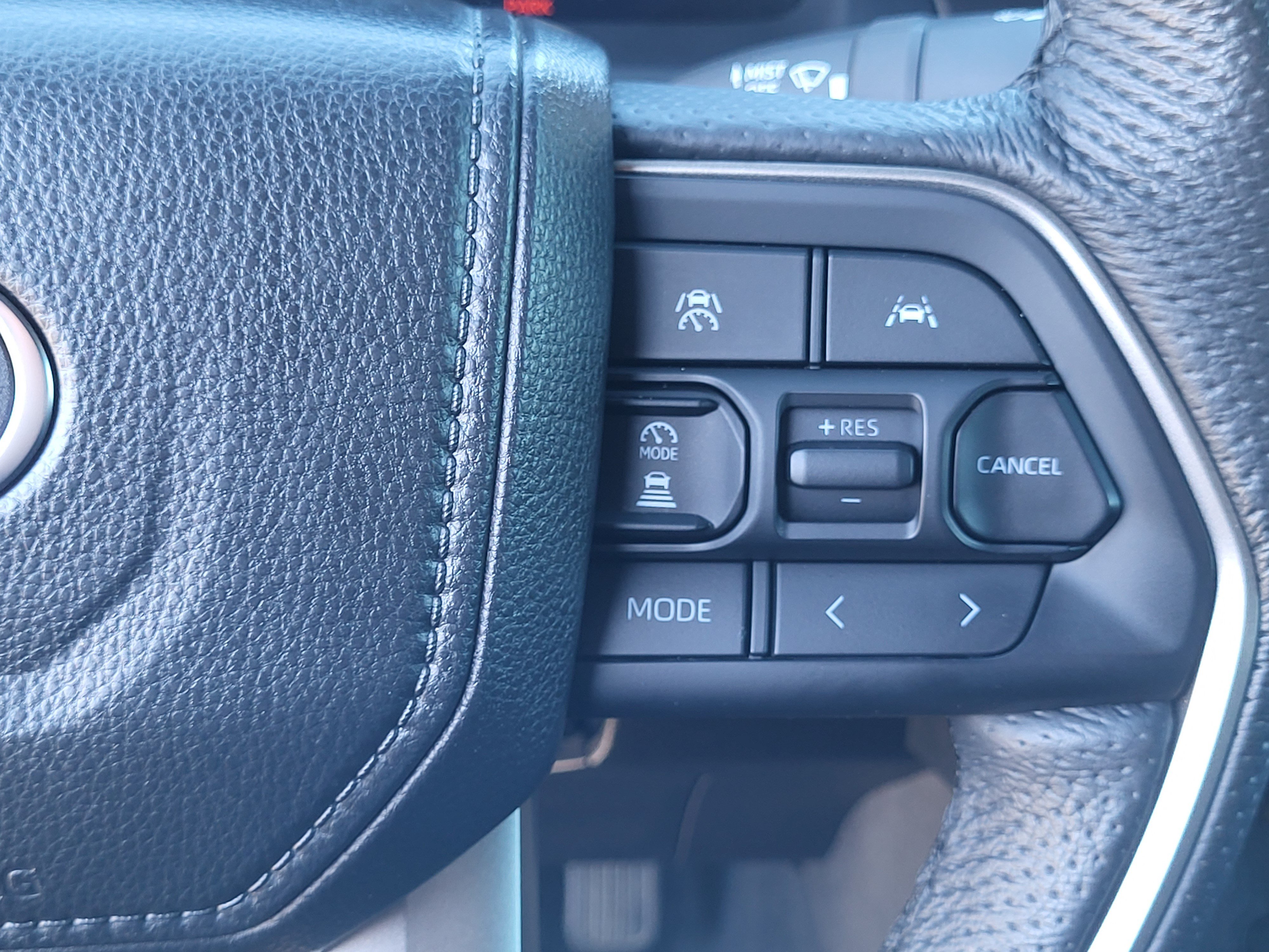 Used 2024 Toyota Tacoma TRD Off-Road w/ TRD Off Road Premium Package AWD/4WD image 16
