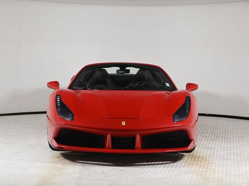 Used 2018 Ferrari 488 Spider image 12