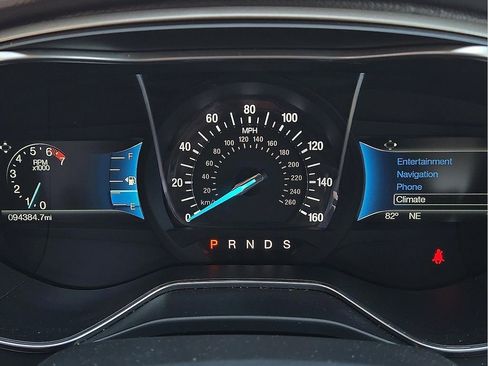 Used 2016 Ford Fusion SE w/ Equipment Group 202A image 18