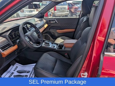 Used 2024 Mitsubishi Outlander SEL AWD/4WD image 14