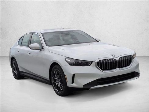 New 2026 BMW i5 eDrive40 image 7