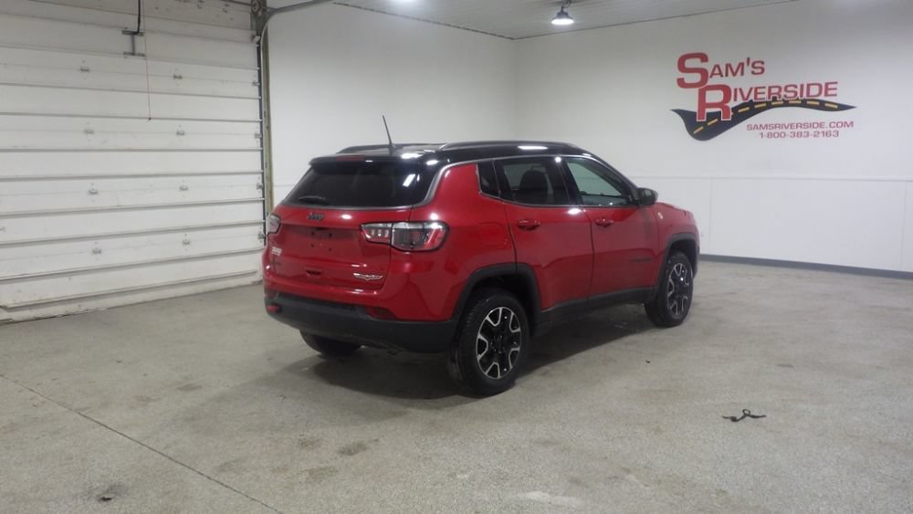 Used 2021 Jeep Compass Trailhawk AWD/4WD image 4